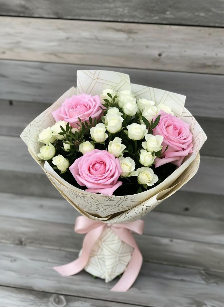 Букет цветов из: Розы в Ивангороде