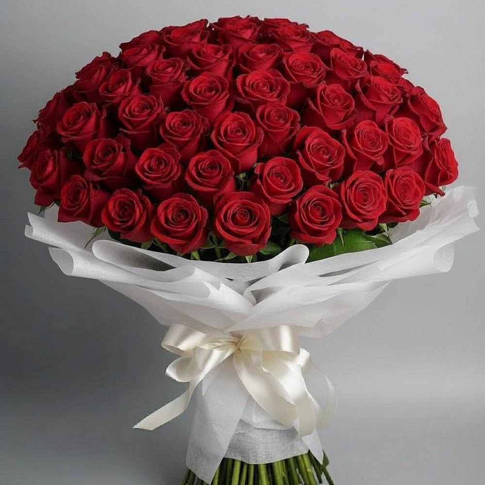 Букет 101 Красная роза Блэк Мэджик в Ивангороде