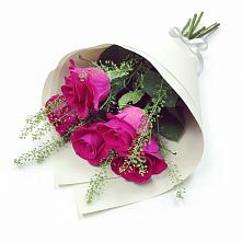 Букет цветов из:  Розы в Ивангороде