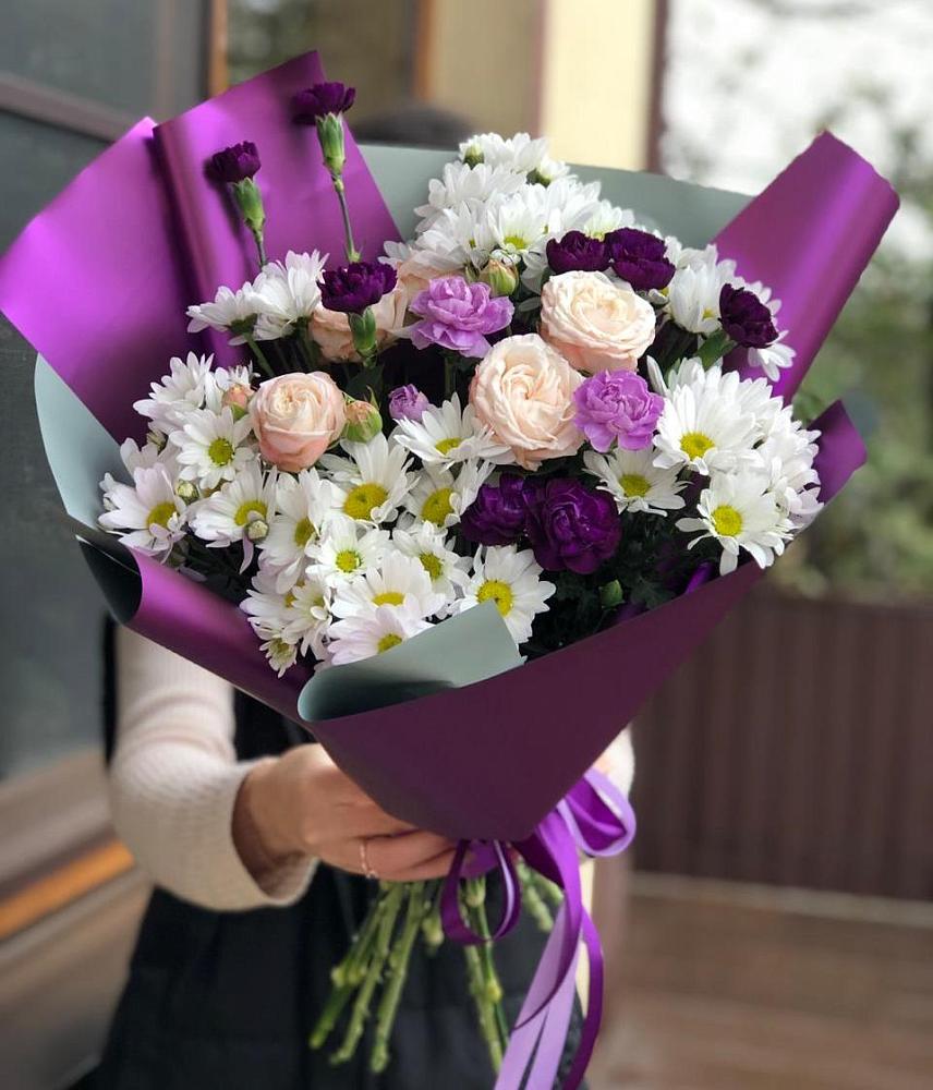 Букет цветов из: Хризантемы, Гвоздики и Розы в Ивангороде