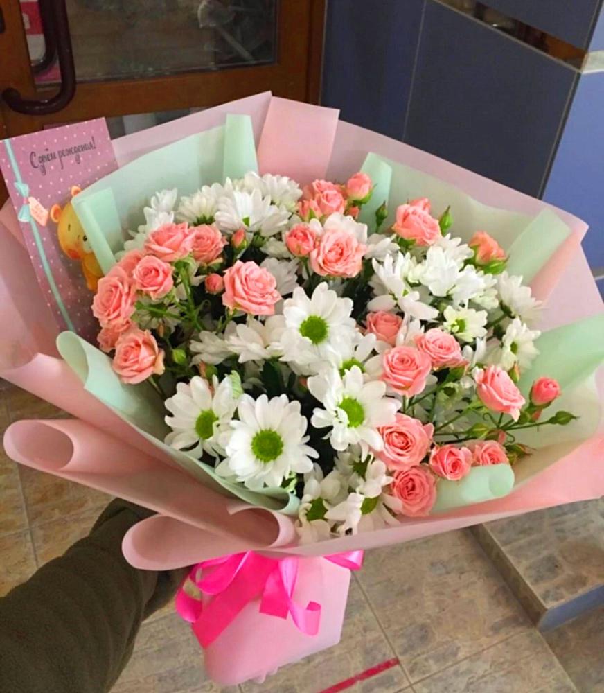 Букет цветов из: Розы и Хризантемы в Ивангороде