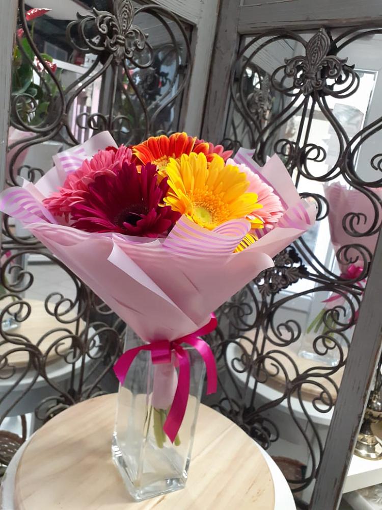 Букет цветов из: Герберы в Ивангороде