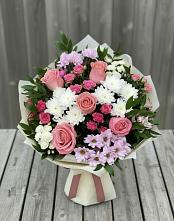 Букет цветов из:  Альстромерии, Гвоздики, Розы и Хризантемы в Ивангороде