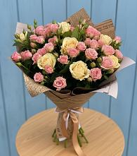 Букет цветов из:  Розы в Ивангороде