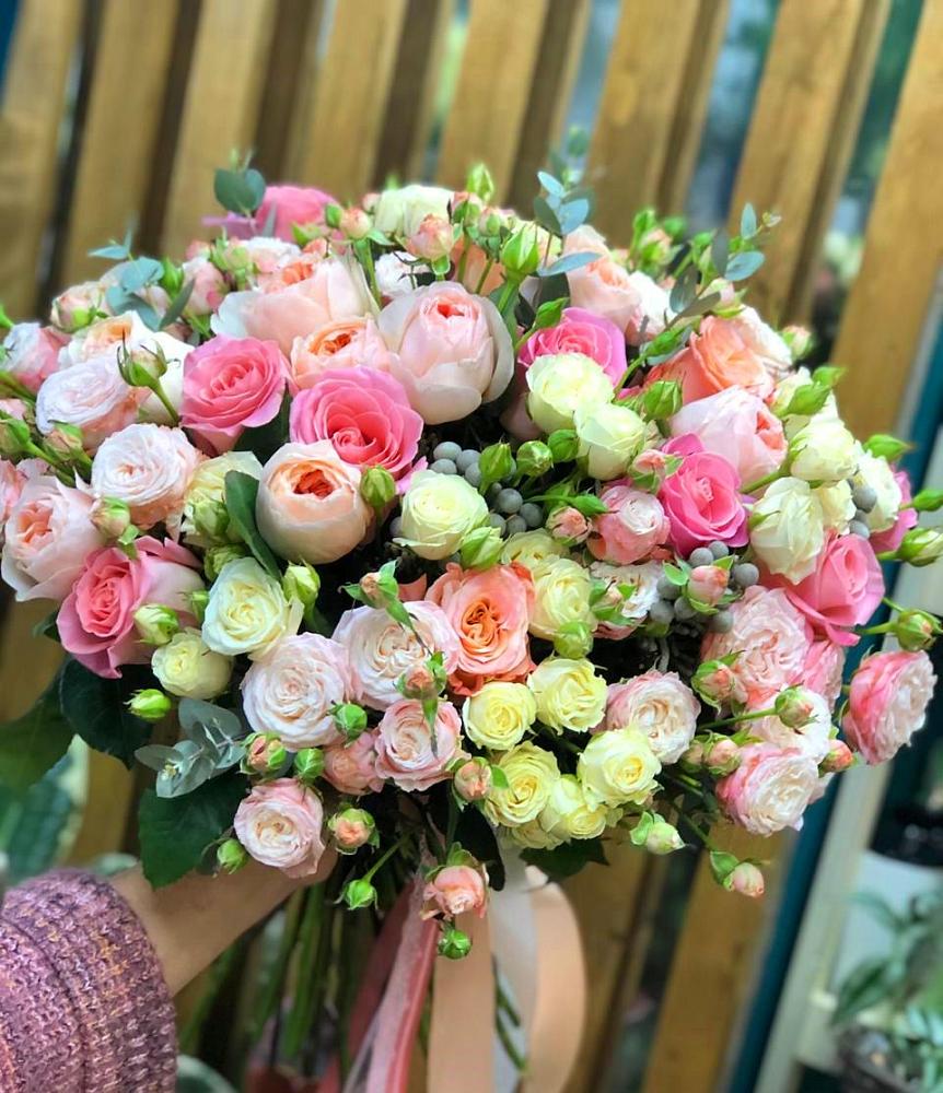 Букет цветов из: Розы в Ивангороде